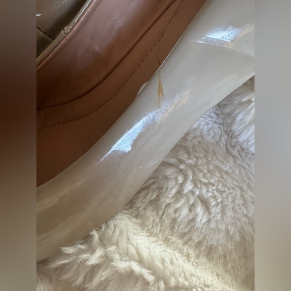 Donald  J Pliner Audrey Pumps. Color: NATURAL. SZ 7.  NWOB - Picture 4 of 9